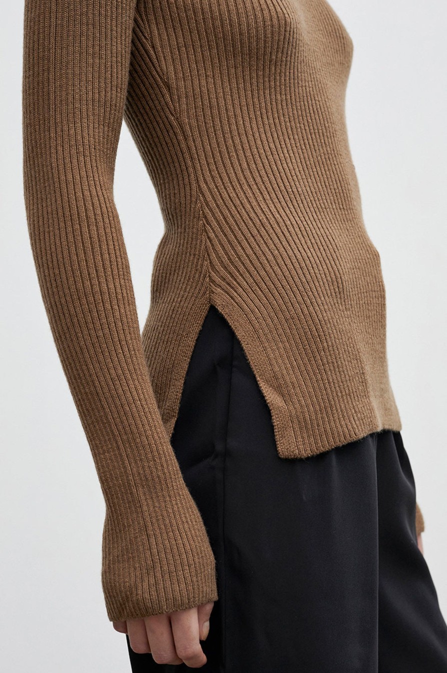 Women Friend of Audrey | Wylie 100% Australian Merino Wool Knit Tobacco